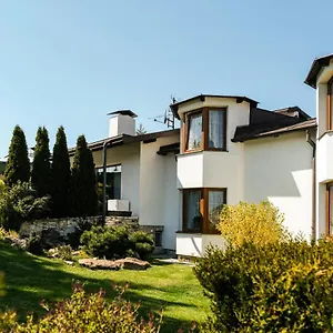 https://pension-clara.marianskelaznehotels.net