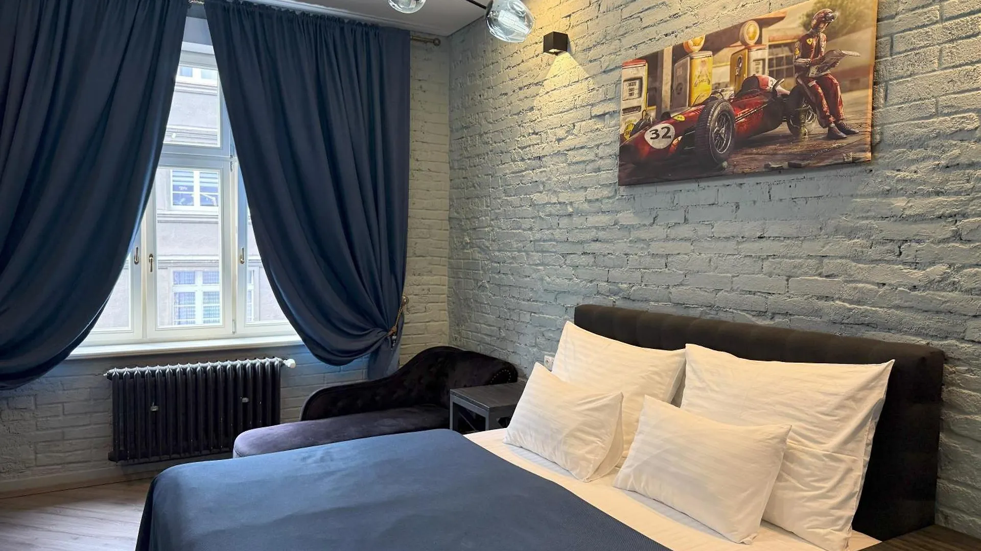 Residence Iron Cube Карловы Вары