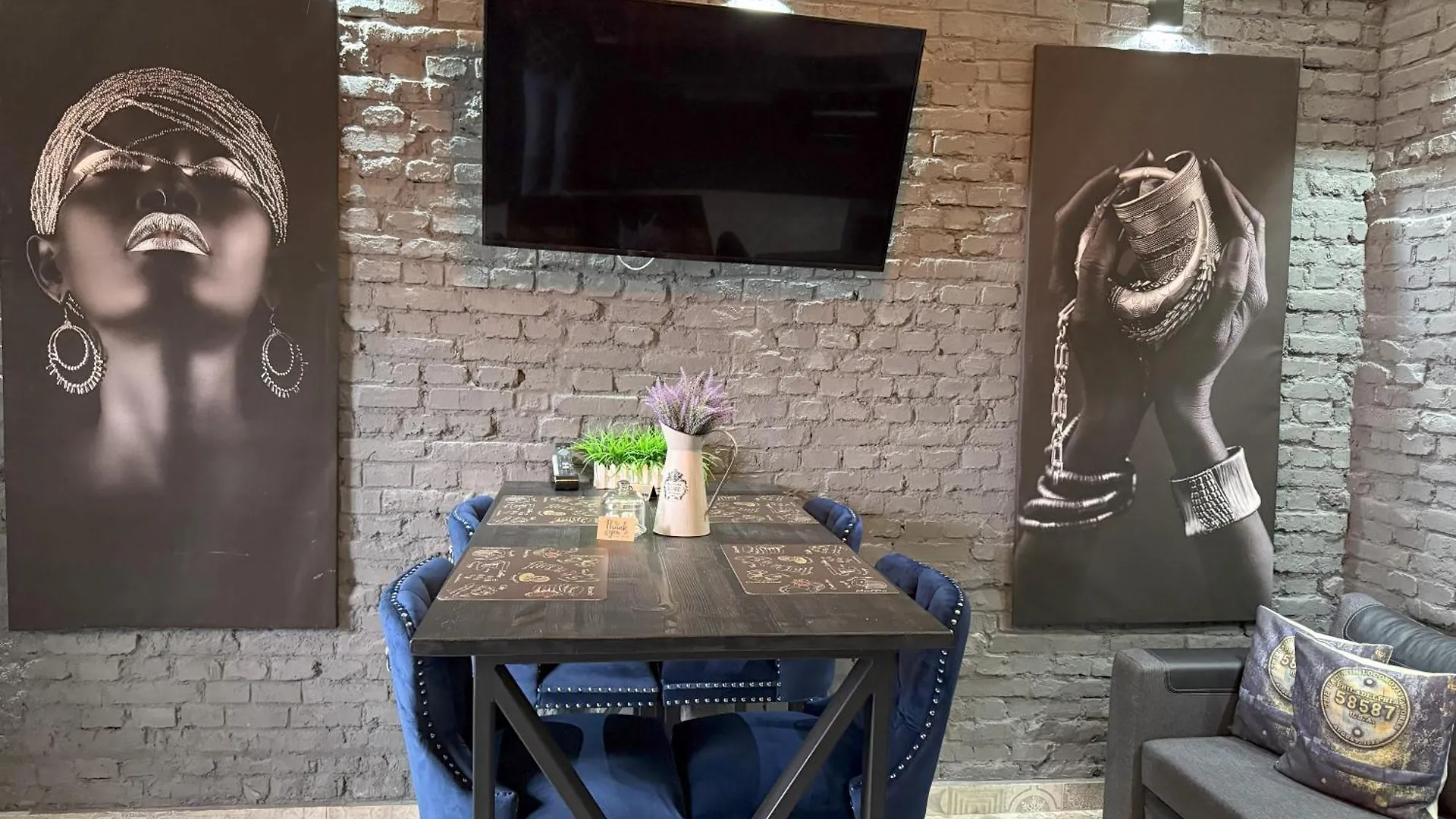 Residence Iron Cube Карловы Вары