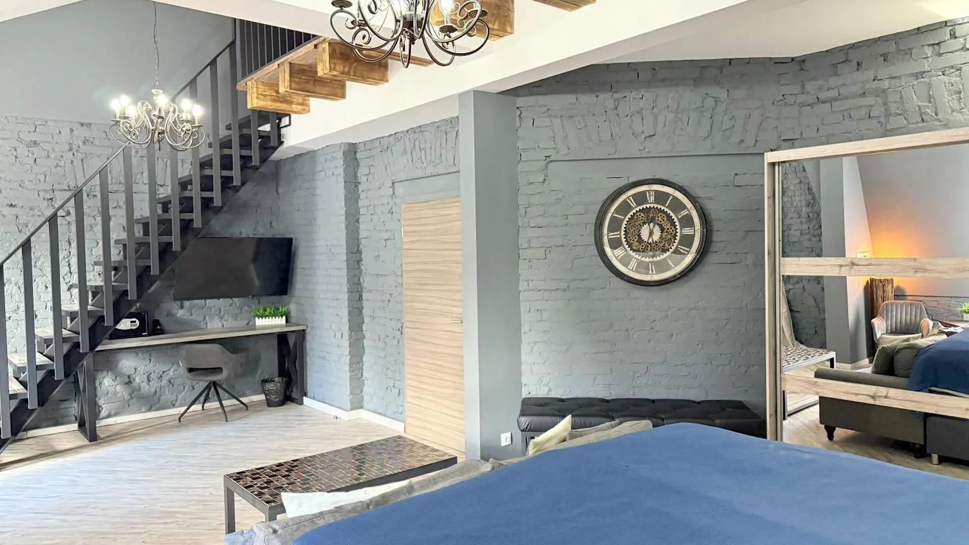 Residence Iron Cube 카를로비바리 아파트